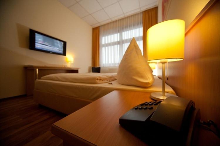 Hotel Zur Rebe Hochheim am Main Bilik gambar