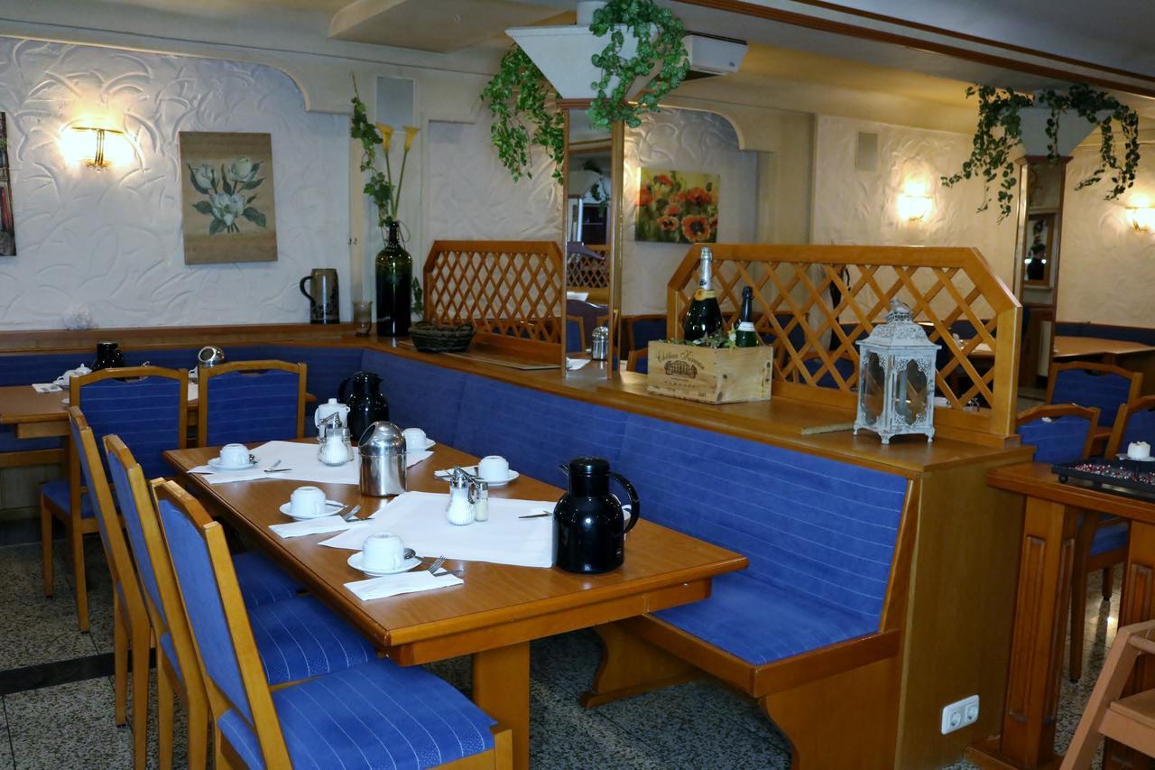 Hotel Zur Rebe Hochheim am Main Luaran gambar