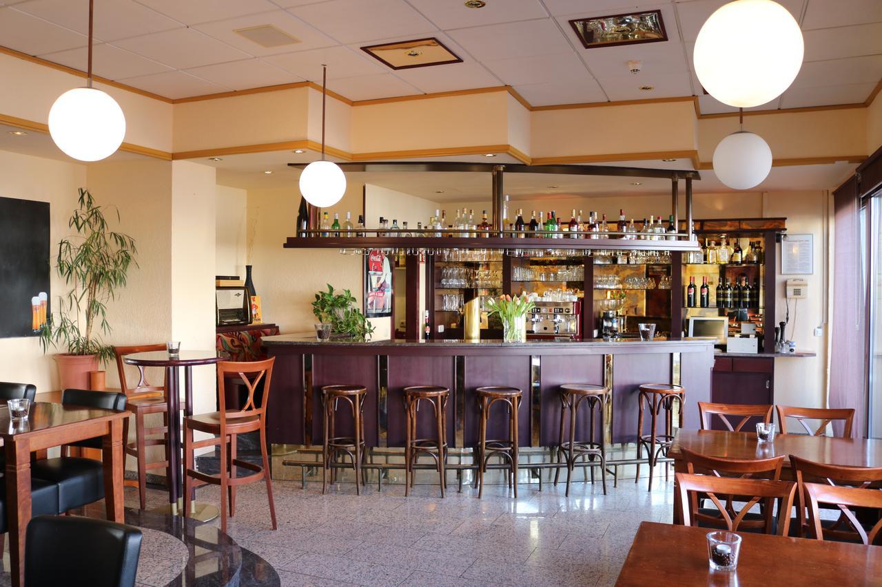 Hotel Zur Rebe Hochheim am Main Luaran gambar