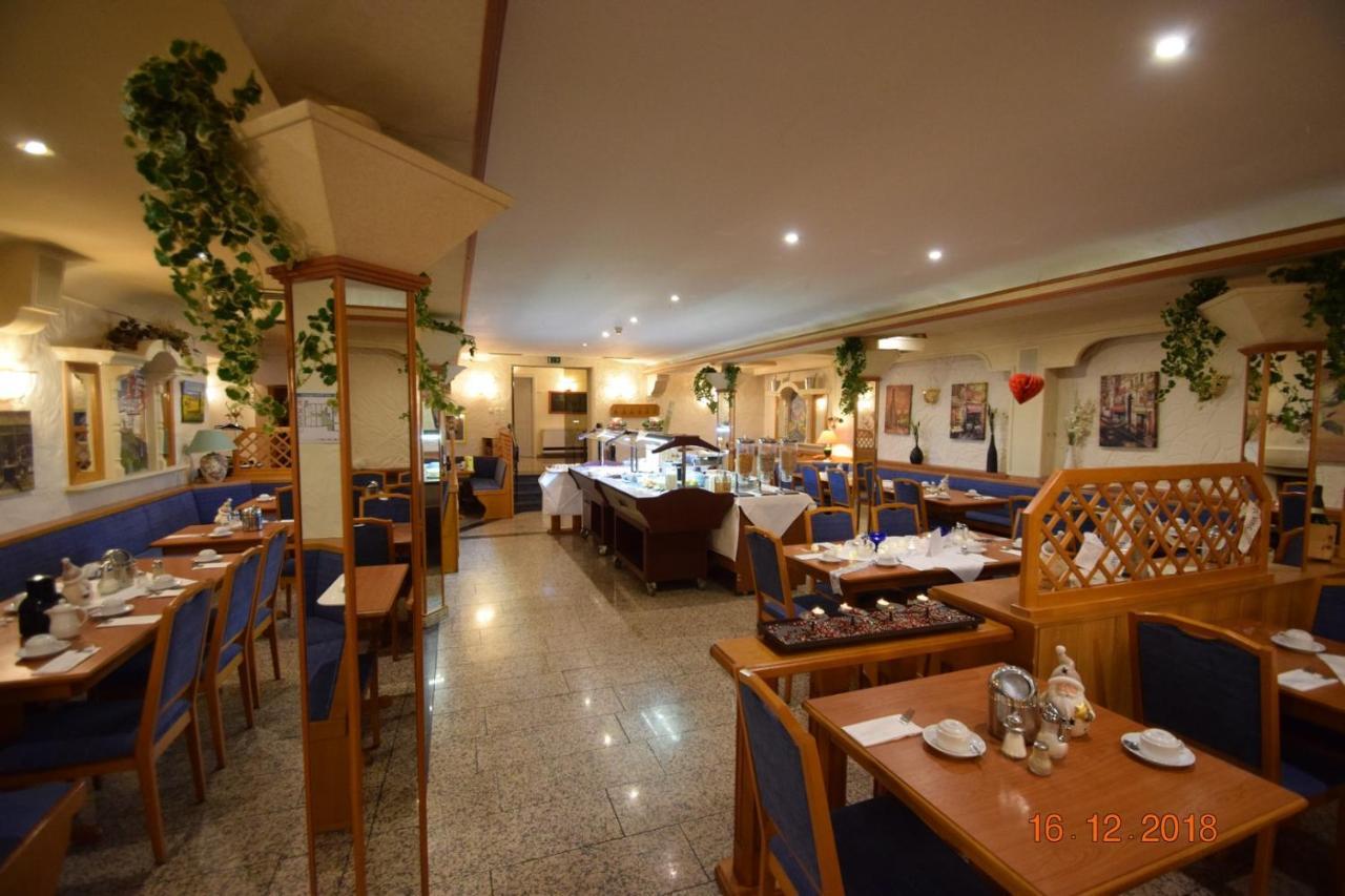 Hotel Zur Rebe Hochheim am Main Luaran gambar