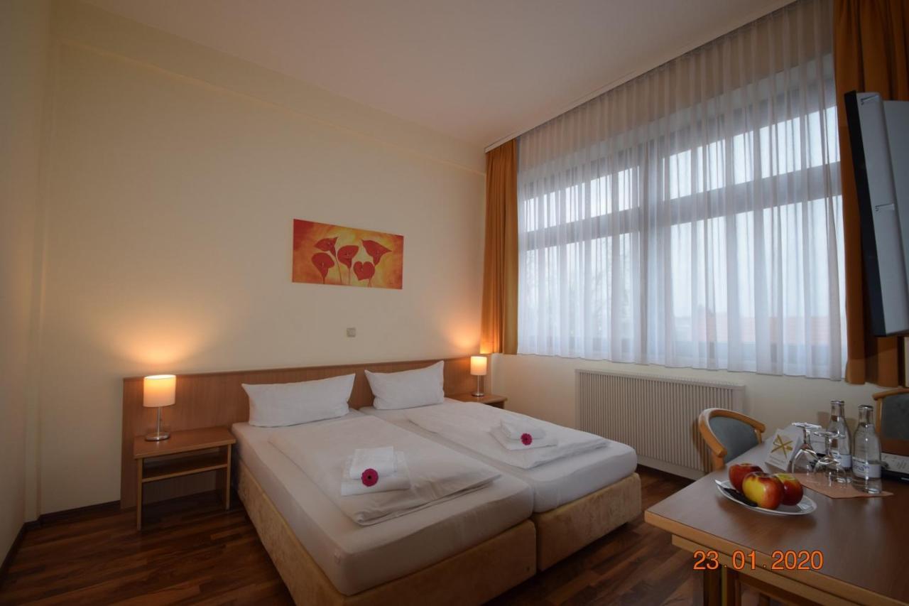 Hotel Zur Rebe Hochheim am Main Luaran gambar